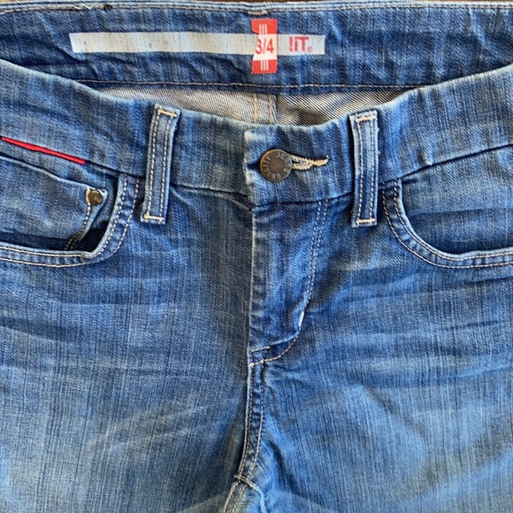 Curvy Stiletto Skinny High Rise High Waisted Jeans lit Designed in Los Angeles - Picture 10 of 16